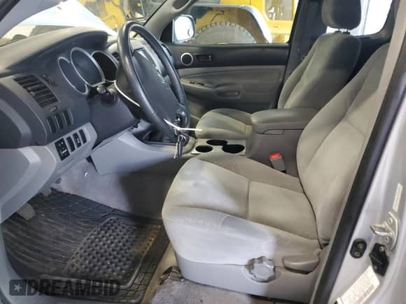 2007 Toyota Tacoma with VIN 5TEUX42N87Z383998, listed as a Copart auction lot 67279215 with 109,913 mi miles and Salvage title. Bid and sale history available at DreamBid. Image 7.