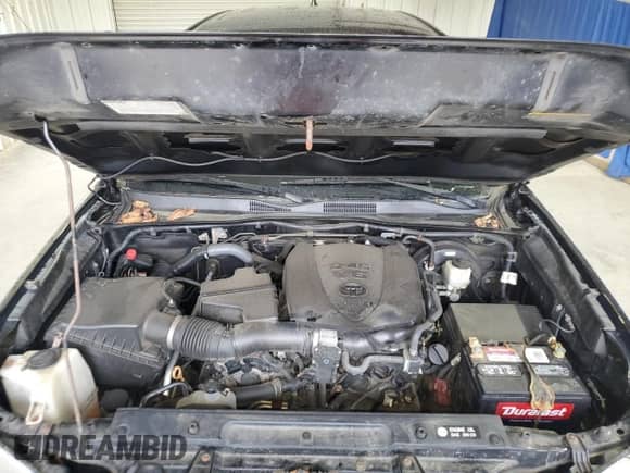 2017 Toyota Tacoma SR5 with VIN 5TFCZ5AN1HX052069, listed as a Copart auction lot 85709515 with 165,409 mi miles and Clean title. Bid and sale history available at DreamBid. Image 11.