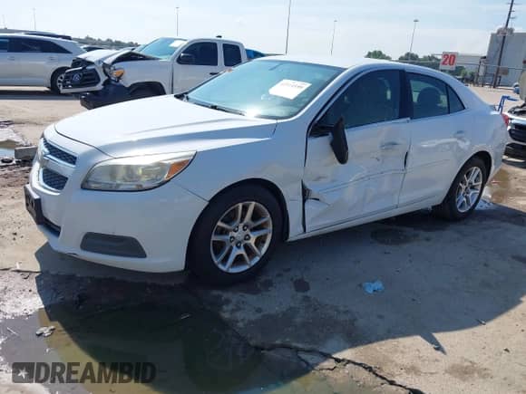2013 Chevrolet Malibu LT with VIN 1G11C5SA3DF225748, listed as a IAAI auction lot 42914559 with 167,506 mi miles and . Bid and sale history available at DreamBid. Image 2.