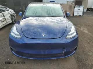 2022 Tesla Model Y Long Range with VIN 7SAYGDEE3NF373703, listed as a Copart auction lot 62535874 with 49,642 mi miles and Salvage title. Bid and sale history available at DreamBid. Image 5.
