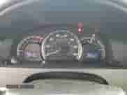 2012 Toyota Camry XLE z VIN 4T1BF1FK0CU070340, wystawiony jako Copart lot #81773185 z przebiegiem 108 717 mil mil oraz Szkoda całkowita • Salvage title. Historia ofert i sprzedaży dostępna na DreamBid. Obrazek 9.