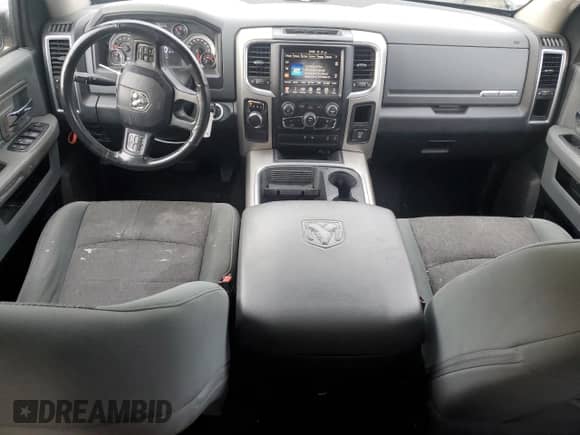 2016 Ram 1500 Big Horn z VIN 1C6RR6LM9GS389564, wystawiony jako Copart lot #43427245 z przebiegiem 83 553 mil mil oraz Czysty tytuł • Clean title. Historia ofert i sprzedaży dostępna na DreamBid. Obrazek 8.