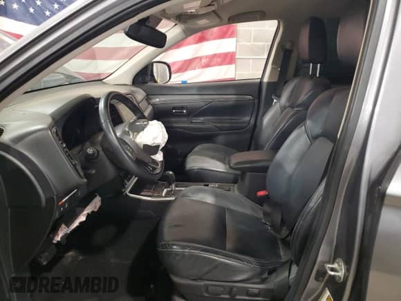 2020 Mitsubishi Outlander SE с VIN JA4AD3A34LJ001339, выставлен на аукционе Copart как лот 50270345 с пробегом 117 043 миль миль и Списание • Salvage title. История ставок и продаж доступна на DreamBid. Изображение 7.