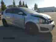 2013 Chevrolet Sonic LT with VIN 1G1JC6SB8D4193096, listed as a Copart auction lot 68785655 with 80,478 mi miles and Salvage title. Bid and sale history available at DreamBid. Image 4.