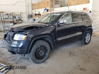 2012 Jeep Grand Cherokee Limited z VIN 1C4RJFBG4CC217832, wystawiony jako Copart lot #64059795 z przebiegiem 113 251 mil mil oraz Szkoda całkowita • Salvage title. Historia ofert i sprzedaży dostępna na DreamBid. Obrazek 1.