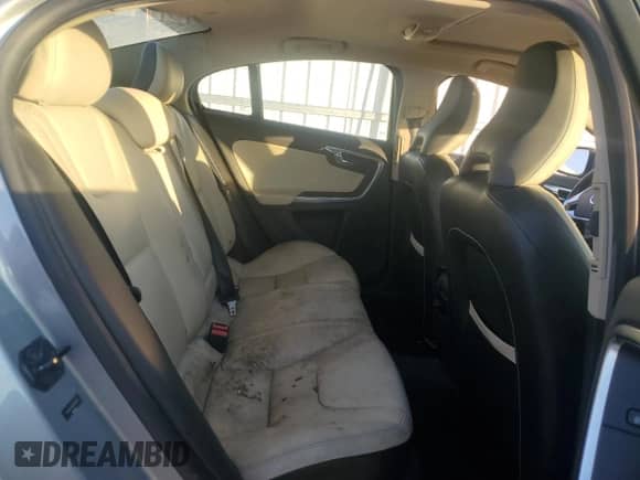 2011 Volvo S60 с VIN YV1902FH2B2013429, выставлен на аукционе Copart как лот 65014925 с пробегом 85 459 миль миль и Чистый • Clean title. История ставок и продаж доступна на DreamBid. Изображение 10.
