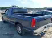 1998 Chevrolet Silverado 1500 z VIN 2GCEC19R3W1113605, wystawiony jako IAAI lot #43085580 z przebiegiem 378 005 mil mil oraz . Historia ofert i sprzedaży dostępna na DreamBid. Obrazek 3.