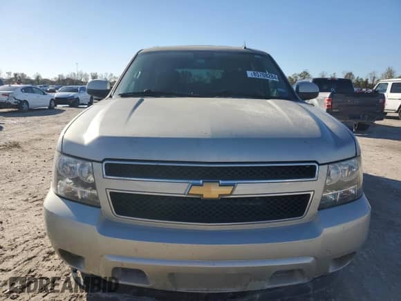 2013 Chevrolet Suburban LS с VIN 1GNSCHE03DR165086, выставлен на аукционе Copart как лот 85708284 с пробегом 161 276 миль миль и Списание • Salvage title. История ставок и продаж доступна на DreamBid. Изображение 5.