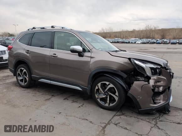 2023 Subaru Forester Touring z VIN JF2SKARCXPH506129, wystawiony jako Copart lot #51441205 z przebiegiem 17 291 mil mil oraz Szkoda całkowita • Salvage title. Historia ofert i sprzedaży dostępna na DreamBid. Obrazek 4.