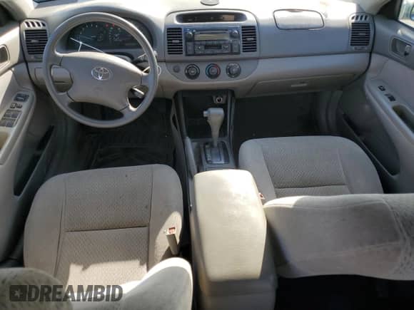 2002 Toyota Camry LE with VIN 4T1BE32K42U552229, listed as a Copart auction lot 84379825 with 258,234 mi miles and Salvage title. Bid and sale history available at DreamBid. Image 8.