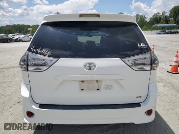 2012 Toyota Sienna SE with VIN 5TDXK3DC3CS251630, listed as a Copart auction lot 66338305 with 245,922 mi miles and Salvage title. Bid and sale history available at DreamBid. Image 6.