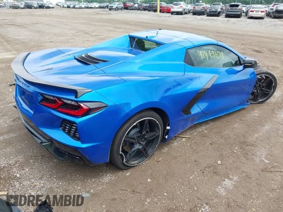 2025 Chevrolet Corvette 1LT z VIN 1G1YA3D48S5108024, wystawiony jako IAAI lot #42469678 z przebiegiem 2 859 mil mil oraz . Historia ofert i sprzedaży dostępna na DreamBid. Obrazek 4.