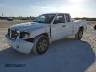 2007 Dodge Dakota SLT with VIN 1D7HE42K07S271302, listed as a Copart auction lot 45047455 with 173,831 mi miles and Salvage title. Bid and sale history available at DreamBid. Image 1.