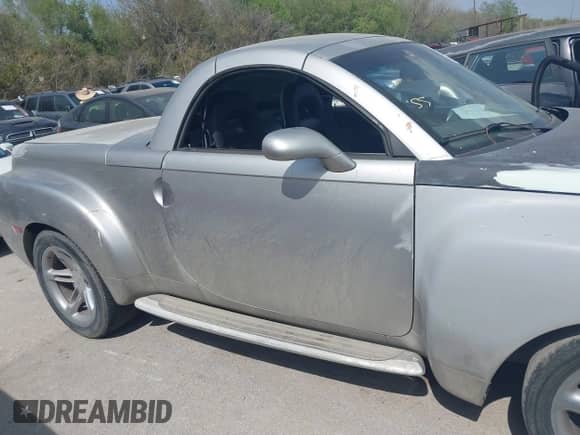 2004 Chevrolet SSR LS с VIN 1GCES14P64B114060, выставлен на аукционе IAAI как лот 41885047 с пробегом 86 854 миль миль и . История ставок и продаж доступна на DreamBid. Изображение 13.