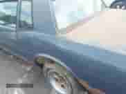 1983 Chevrolet Monte Carlo z VIN 1G1AZ3773DR178154, wystawiony jako IAAI lot #43179123 z przebiegiem 42 547 mil mil oraz . Historia ofert i sprzedaży dostępna na DreamBid. Obrazek 6.