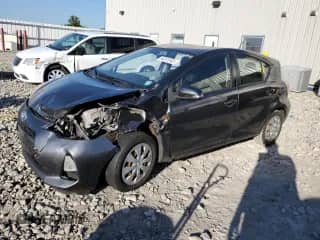 2013 Toyota Prius Two с VIN JTDKDTB34D1045500, выставлен на аукционе Copart как лот 84201945 с пробегом 174 614 миль миль и Чистый • Clean title. История ставок и продаж доступна на DreamBid. Изображение 1.