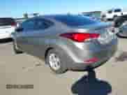 2015 Hyundai Elantra SE z VIN 5NPDH4AE2FH606617, wystawiony jako IAAI lot #43347992 z przebiegiem 110 281 mil mil oraz . Historia ofert i sprzedaży dostępna na DreamBid. Obrazek 3.