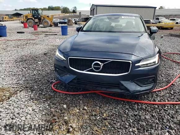 2021 Volvo S60 Momentum z VIN 7JR102FK9MG096461, wystawiony jako Copart lot #51518485 z przebiegiem 39 801 mil mil oraz Szkoda całkowita • Salvage title. Historia ofert i sprzedaży dostępna na DreamBid. Obrazek 13.