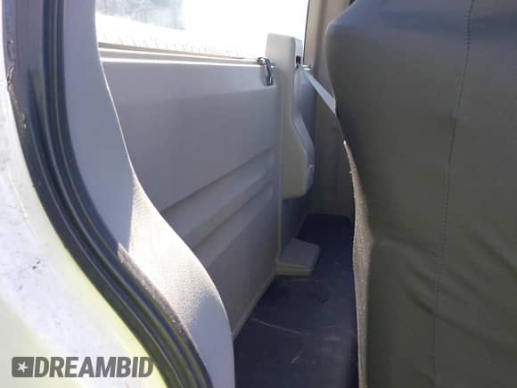 2008 Ford F-150 XL with VIN 1FTRF12248KD69566, listed as a IAAI auction lot 43402552 with 171,095 mi miles and . Bid and sale history available at DreamBid. Image 8.