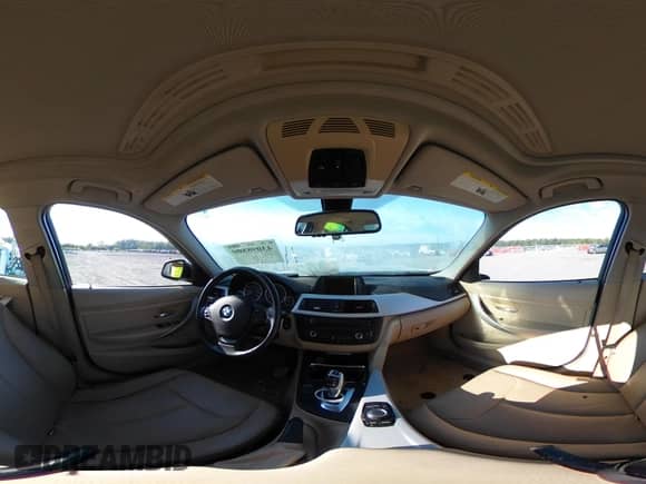 2015 BMW 3 Series 320i xDrive с VIN WBA3C3C58FK201605, выставлен на аукционе IAAI как лот 43098809 с пробегом 145 647 миль миль и . История ставок и продаж доступна на DreamBid. Изображение 18.