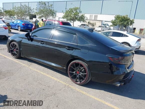 2018 Honda Accord Sport with VIN 1HGCV2F36JA049065, listed as a IAAI auction lot 42996797 with 69,436 mi miles and . Bid and sale history available at DreamBid. Image 3.