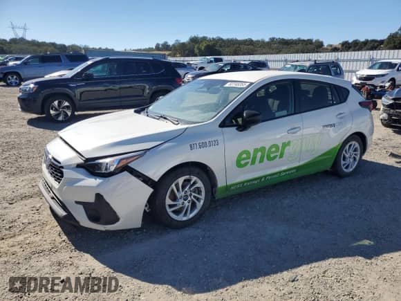 2024 Subaru Impreza z VIN JF1GUABC2R8266785, wystawiony jako Copart lot #82248355 z przebiegiem 84 358 mil mil oraz Czysty tytuł • Clean title. Historia ofert i sprzedaży dostępna na DreamBid. Obrazek 1.