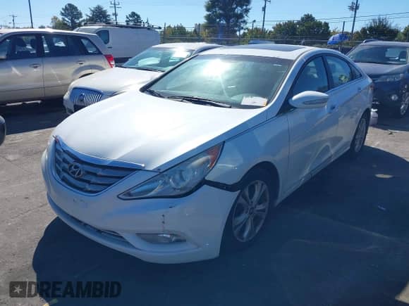 2011 Hyundai Sonata Limited with VIN 5NPEC4AC6BH170723, listed as a IAAI auction lot 43477006 with 194,330 mi miles and . Bid and sale history available at DreamBid. Image 2.