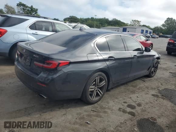 2021 BMW 5 Series 530i xDrive с VIN WBA13BJ05MWX24272, выставлен на аукционе Copart как лот 68614005 с пробегом 23 782 миль миль и Списание • Salvage title. История ставок и продаж доступна на DreamBid. Изображение 3.