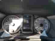 2022 Toyota Tacoma SR с VIN 3TMCZ5AN1NM504958, выставлен на аукционе Copart как лот 81156135 с пробегом 26 327 миль миль и Списание • Salvage title. История ставок и продаж доступна на DreamBid. Изображение 9.