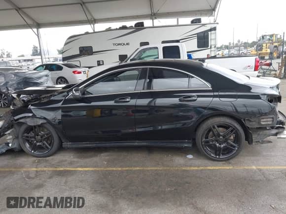 2015 Mercedes-Benz CLA 250 с VIN WDDSJ4EB4FN227460, выставлен на аукционе IAAI как лот 43326741 с пробегом 102 607 миль миль и . История ставок и продаж доступна на DreamBid. Изображение 14.