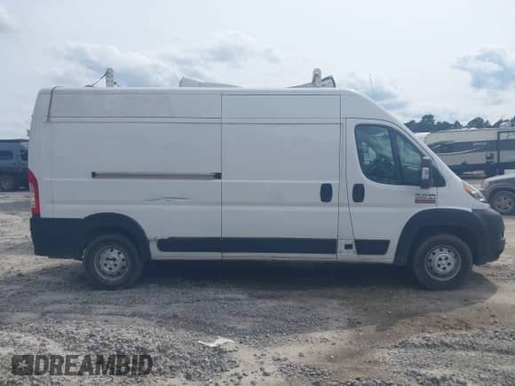 2019 Ram ProMaster Cargo z VIN 3C6TRVDG4KE541383, wystawiony jako IAAI lot #42309591 z przebiegiem 88 966 mil mil oraz . Historia ofert i sprzedaży dostępna na DreamBid. Obrazek 13.