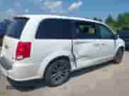 2018 Dodge Grand Caravan SE with VIN 2C4RDGBG9JR215169, listed as a IAAI auction lot 42734736 with 155,527 mi miles and . Bid and sale history available at DreamBid. Image 4.