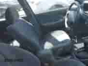 2000 Hyundai Elantra с VIN KMHJW35F0YU157402, выставлен на аукционе IAAI как лот 43010321 с пробегом 89 757 миль миль и . История ставок и продаж доступна на DreamBid. Изображение 5.