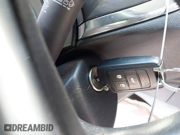 2014 Chevrolet Impala LS z VIN 1G11Y5SL2EU149553, wystawiony jako IAAI lot #43356654 z przebiegiem 189 122 mil mil oraz . Historia ofert i sprzedaży dostępna na DreamBid. Obrazek 11.