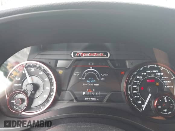 2020 Ram 1500 Rebel z VIN 1C6SRFLT0LN315399, wystawiony jako IAAI lot #42988101 z przebiegiem 93 786 mil mil oraz . Historia ofert i sprzedaży dostępna na DreamBid. Obrazek 7.