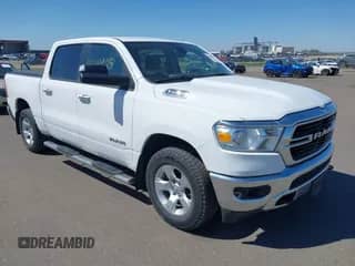 2020 Ram 1500 Big Horn z VIN 1C6RRFFG7LN262911, wystawiony jako IAAI lot #42188498 z przebiegiem 152 194 mil mil oraz . Historia ofert i sprzedaży dostępna na DreamBid. Obrazek 1.