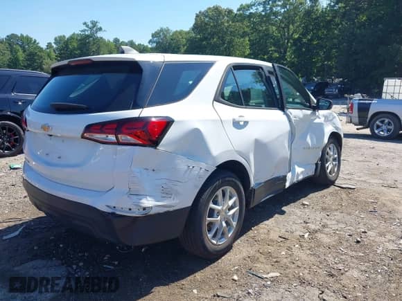2022 Chevrolet Equinox LS z VIN 3GNAXHEV8NS157141, wystawiony jako IAAI lot #42737620 z przebiegiem 49 406 mil mil oraz . Historia ofert i sprzedaży dostępna na DreamBid. Obrazek 4.