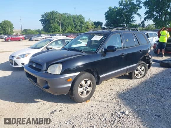 2005 Hyundai Santa Fe GLS с VIN KM8SC73D05U982602, выставлен на аукционе IAAI как лот 42560063 с пробегом 195 274 миль миль и . История ставок и продаж доступна на DreamBid. Изображение 2.