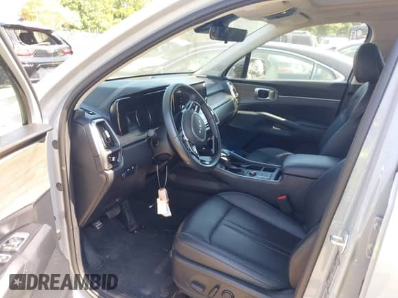 2023 Kia Sorento X-Line S с VIN 5XYRLDLC5PG230262, выставлен на аукционе IAAI как лот 42818071 с пробегом 26 523 миль миль и . История ставок и продаж доступна на DreamBid. Изображение 5.