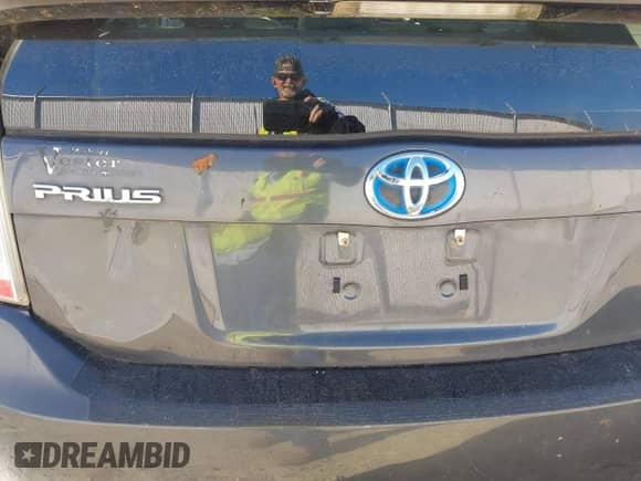 2013 Toyota Prius Three z VIN JTDKN3DU4D5632596, wystawiony jako IAAI lot #43472257 z przebiegiem 195 212 mil mil oraz . Historia ofert i sprzedaży dostępna na DreamBid. Obrazek 20.