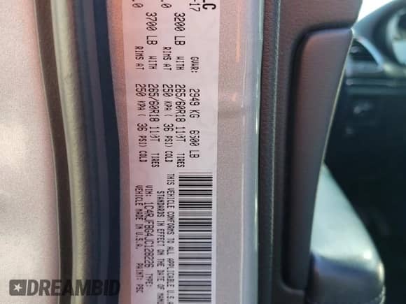 2018 Jeep Grand Cherokee Sterling с VIN 1C4RJFBG4JC128226, выставлен на аукционе Copart как лот 52759825 с пробегом 134 882 миль миль и Списание • Salvage title. История ставок и продаж доступна на DreamBid. Изображение 13.