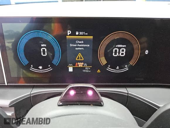 2025 Hyundai Santa Fe SEL с VIN 5NMP24GL3SH078226, выставлен на аукционе Copart как лот 85746394 с пробегом 1 932 миль миль и Чистый • Clean title. История ставок и продаж доступна на DreamBid. Изображение 9.