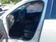 2022 Mazda CX-5 S Select z VIN JM3KFBBM6N0554189, wystawiony jako IAAI lot #42518384 z przebiegiem 46 491 mil mil oraz . Historia ofert i sprzedaży dostępna na DreamBid. Obrazek 5.
