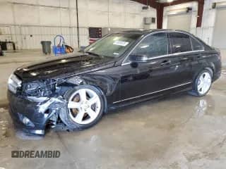 2010 Mercedes-Benz C 300 Sport с VIN WDDGF8BB6AR105445, выставлен на аукционе Copart как лот 69006835 с пробегом 89 958 миль миль и Списание • Salvage title. История ставок и продаж доступна на DreamBid. Изображение 1.