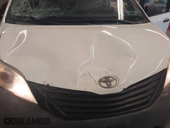 2013 Toyota Sienna L with VIN 5TDZK3DC4DS326541, listed as a IAAI auction lot 42861022 with 304,238 mi miles and . Bid and sale history available at DreamBid. Image 6.