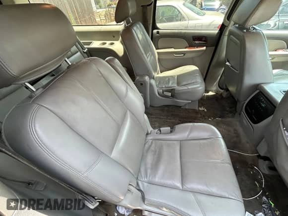 2008 Chevrolet Suburban 3LT с VIN 3GNFC16J98G147200, выставлен на аукционе Copart как лот 62791745 с пробегом 201 953 миль миль и Чистый • Clean title. История ставок и продаж доступна на DreamBid. Изображение 6.