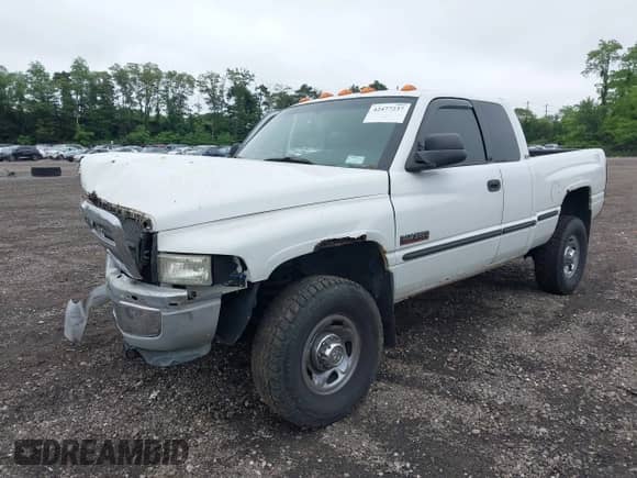 1999 Dodge 2500 with VIN 1B7KF2360XJ624971, listed as a IAAI auction lot 42477237 with 160,867 mi miles and . Bid and sale history available at DreamBid. Image 2.