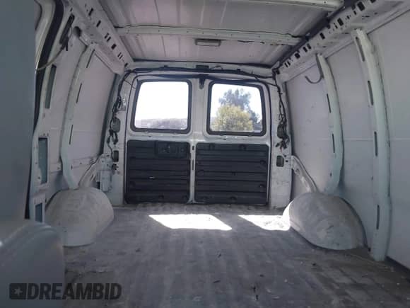 2014 Chevrolet Express Cargo with VIN 1GCSGAFX0E1151064, listed as a IAAI auction lot 42945507 with 163,170 mi miles and . Bid and sale history available at DreamBid. Image 8.