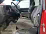 2006 Chevrolet Silverado 1500 Work Truck z VIN 1GCEC14V06E284962, wystawiony jako Copart lot #63103685 z przebiegiem 231 471 mil mil oraz Szkoda całkowita • Salvage title. Historia ofert i sprzedaży dostępna na DreamBid. Obrazek 7.