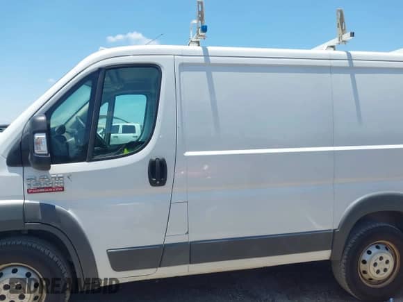 2015 Ram ProMaster Cargo с VIN 3C6TRVNG6FE519812, выставлен на аукционе IAAI как лот 42379345 с пробегом 179 003 миль миль и . История ставок и продаж доступна на DreamBid. Изображение 14.